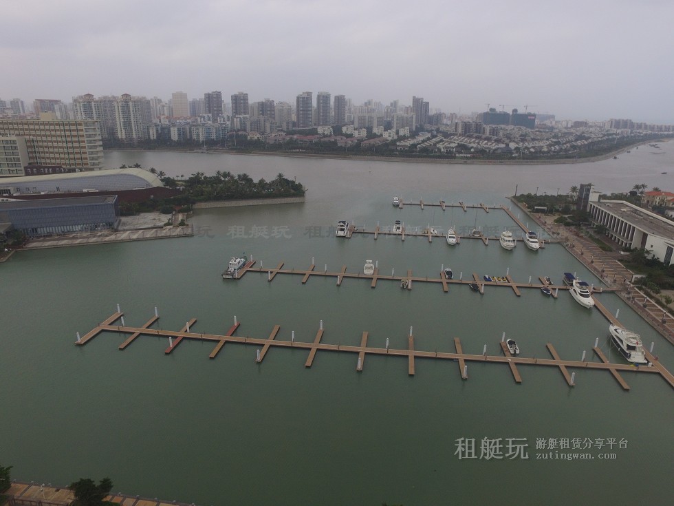 海南?？谛虏簫u國際游艇會